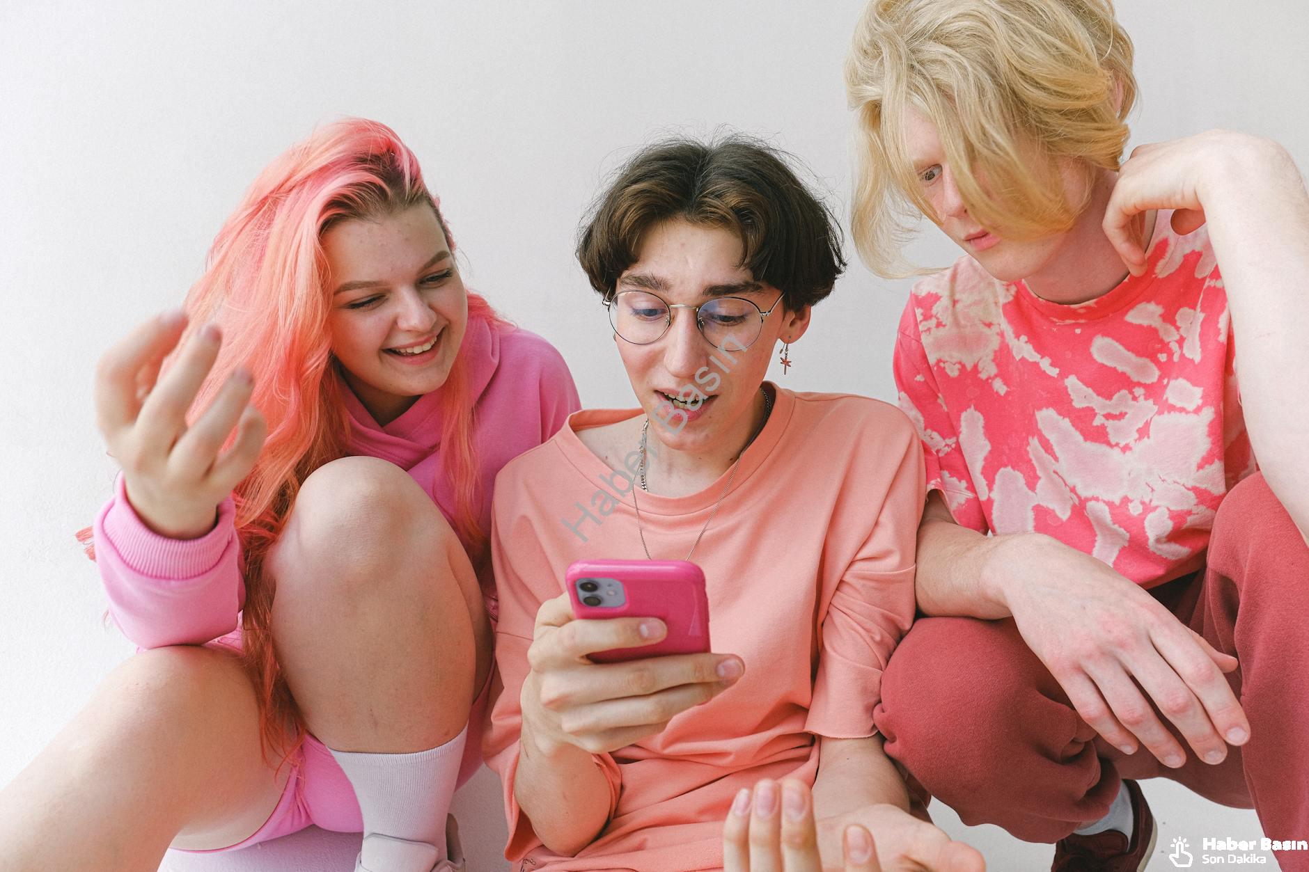 Hızlı Sözlük: Haberlerle Gelişmeleri Anında Öğrenme İmkanı